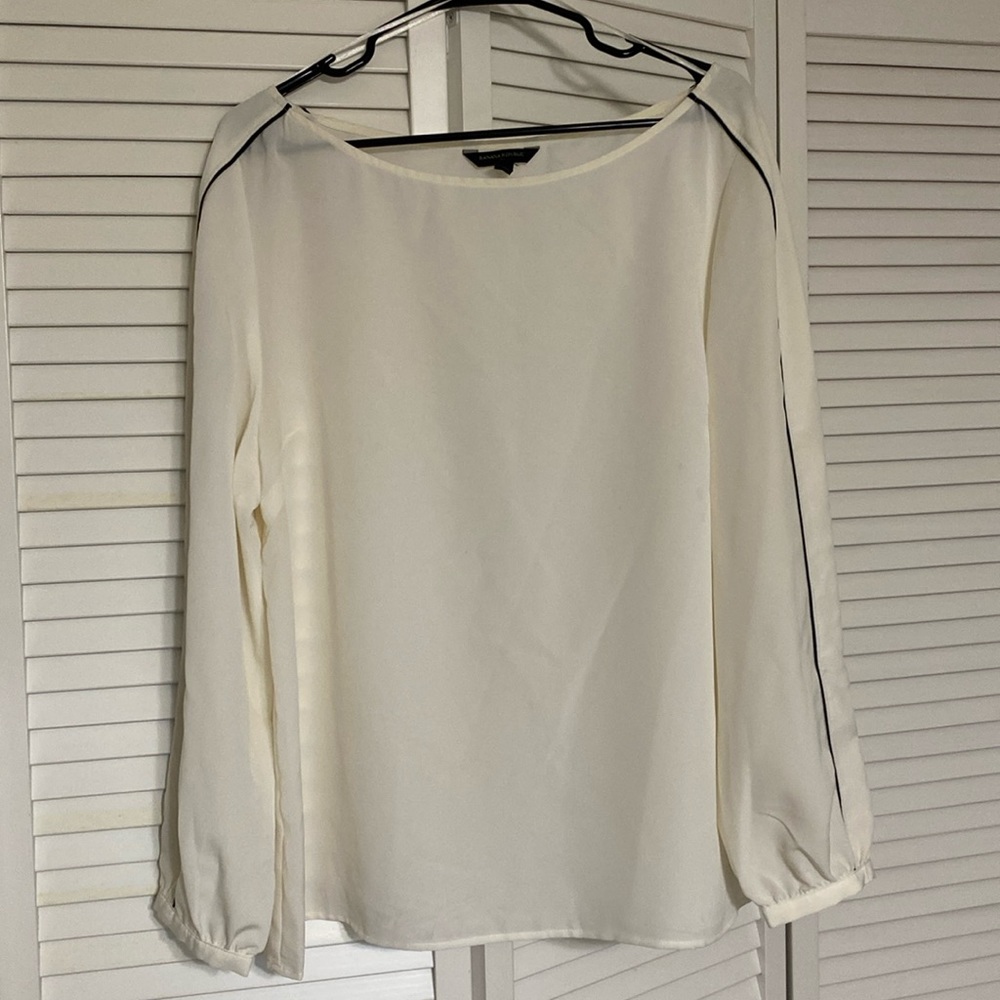 Banana Republic White and Black Blouse